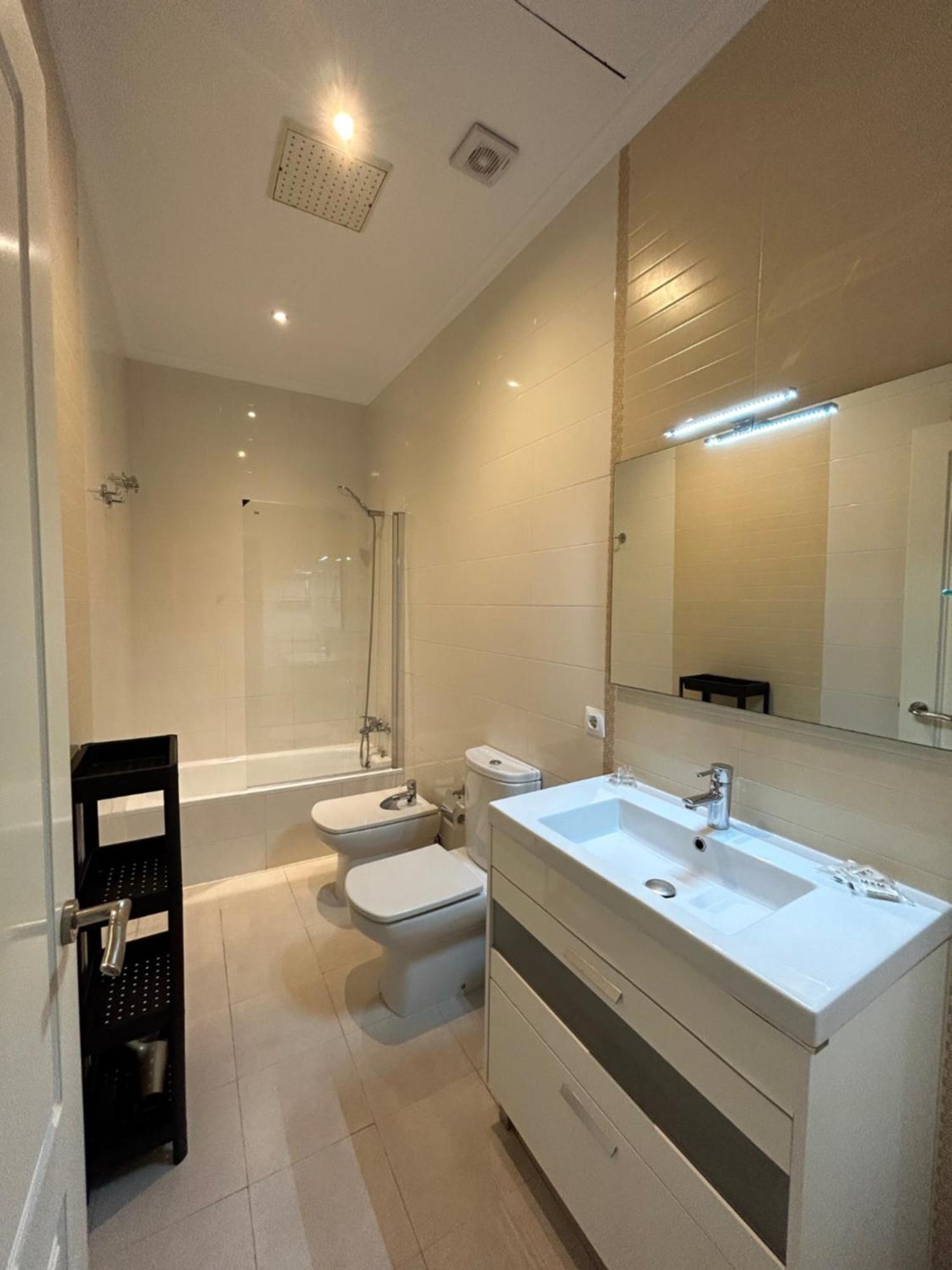 Olavide Premium Apartments Sevilla Bagian luar foto